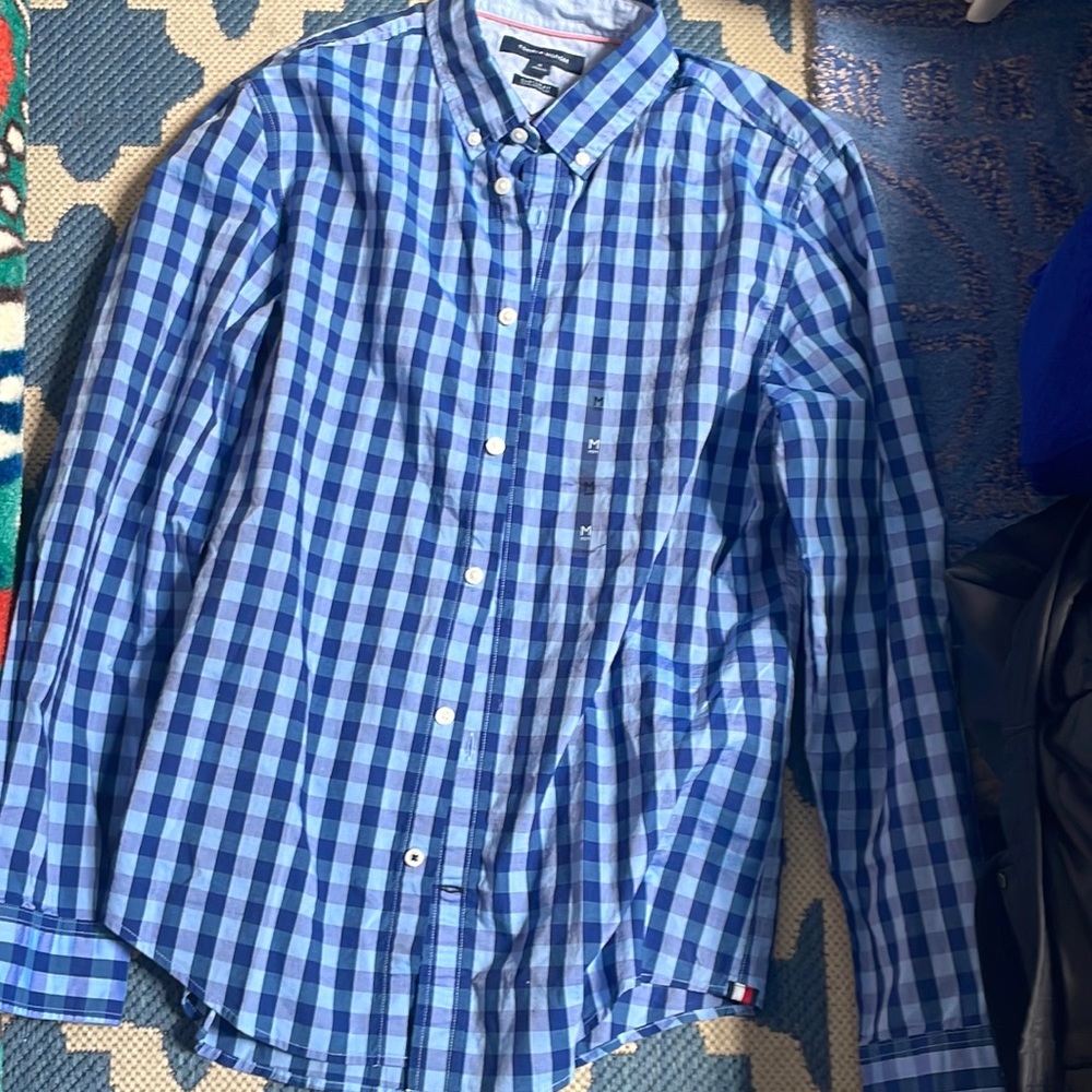 Tommy Hilfiger Women’s Plaid Blue Button Down Dress Shirt Size Medium